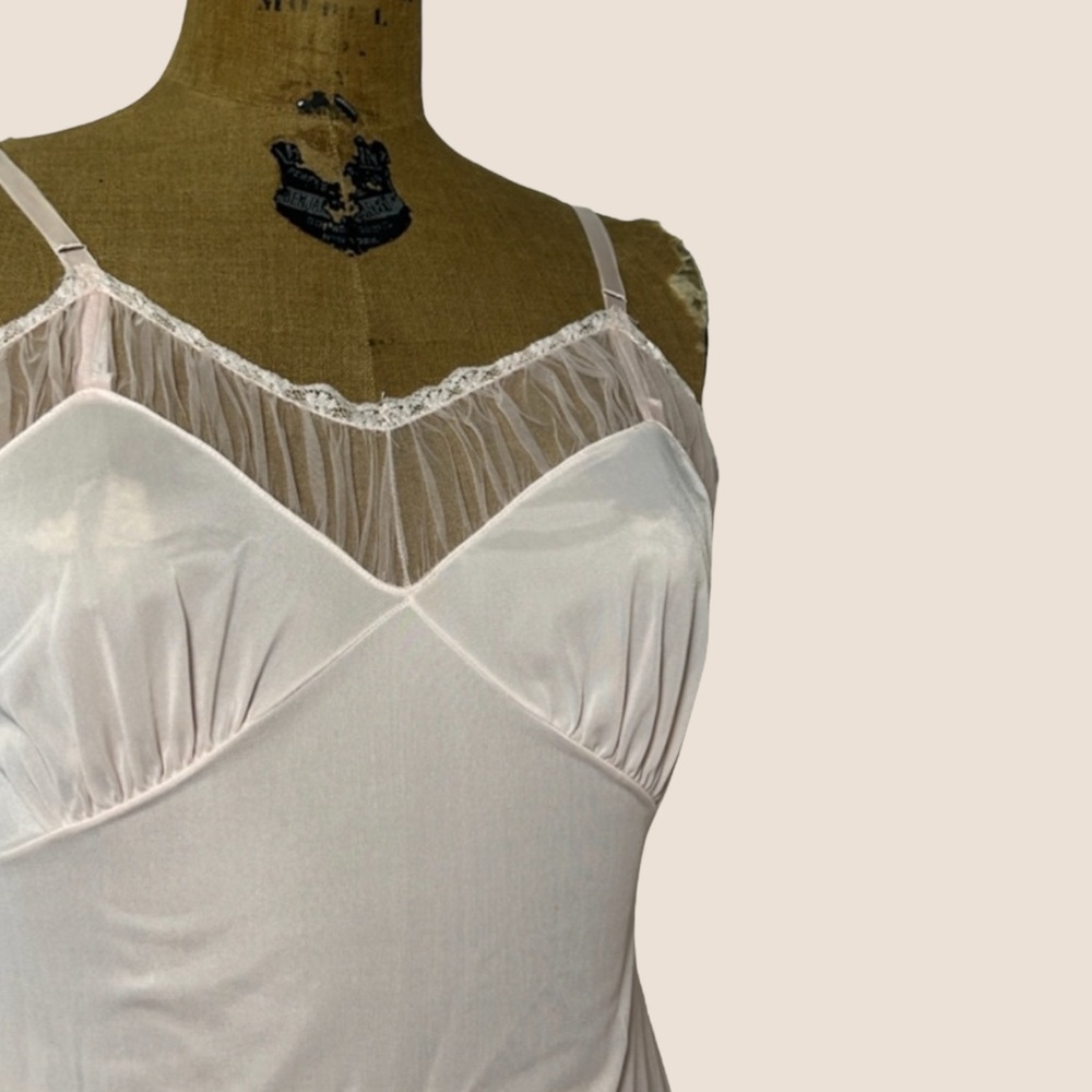 Vintage Luxite Subtle Pink Nylon Mid-Length Slip with Gauze Lace 1950 Size 36
